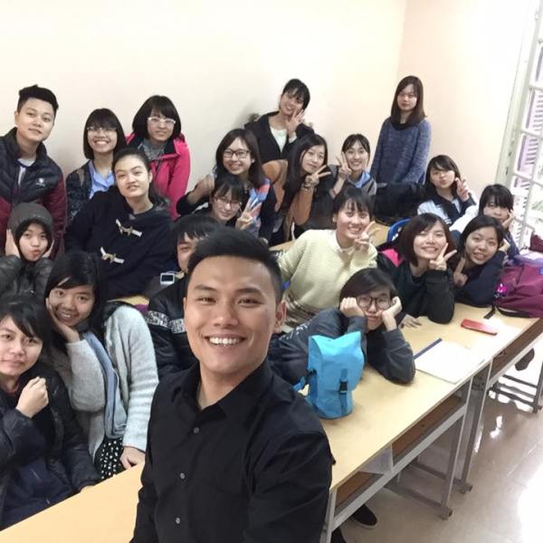 Thầy Quang HANU – đồng hành tâm huyết cùng hàng chục nghìn sinh&nbsp;viên